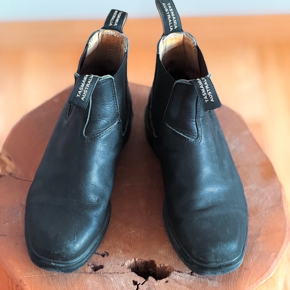 Blundstone Black Leather Ankle Boots